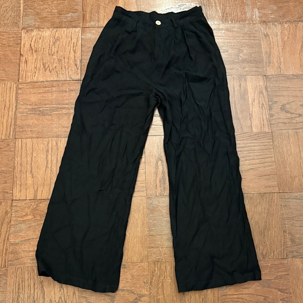 Chic Black Wide-Leg Women's Trousers